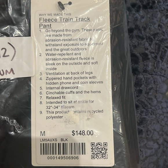 NWT lululemon Men’s Fleece Train Track Pant, Black, Medium - Picture 3 of 3